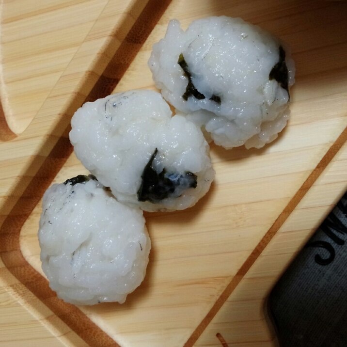 離乳食後期 海苔しらすおにぎり レシピ 作り方 By たくみ905 楽天レシピ 離乳食後期 海苔しらすおにぎり レシピ 作り方 By たくみ905 楽天レシピ